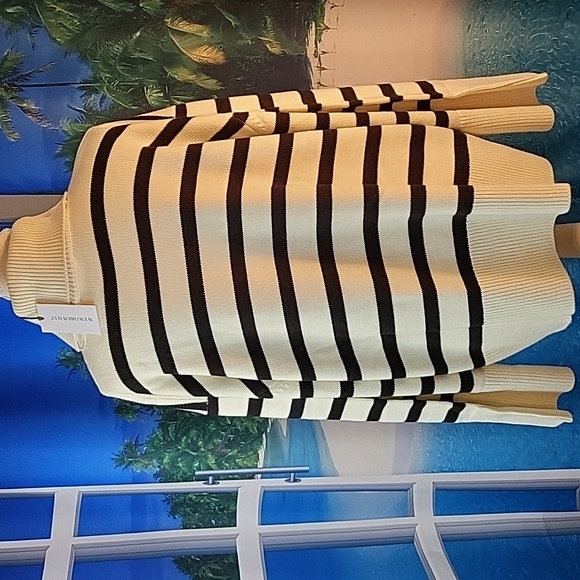 We Wore What Oversized Sweater S/M - Picture 5 of 9